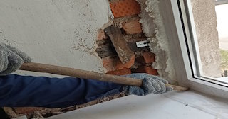 Демонтаж оконных откосов по выгодной цене от 512 руб. в Белове - Сварной-Блв