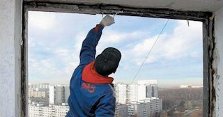 Демонтаж остекления балкона в Белове - цена от 563 руб. - Сварной-Блв
